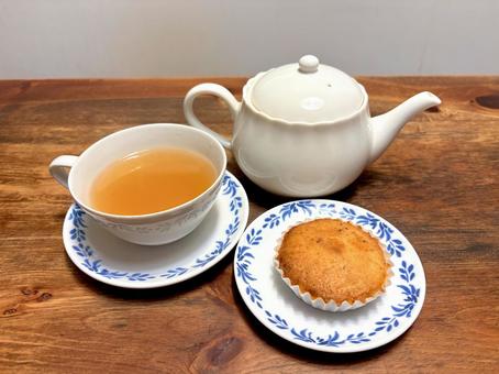 ガレットでティータイム 02 ガレット・ブルトンヌ,スィーツ,厚焼きクッキーの写真素材