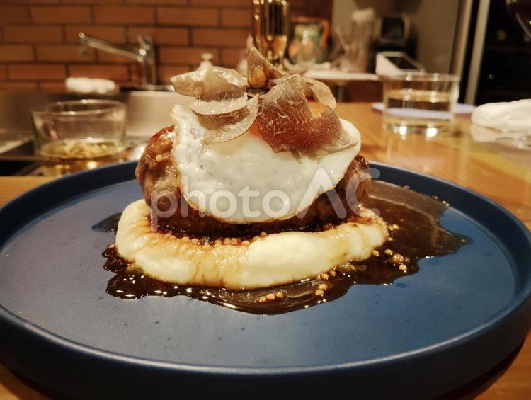 豚ひき肉とアバのハンバーグ アバ,ハンバーグ,豚肉の写真素材