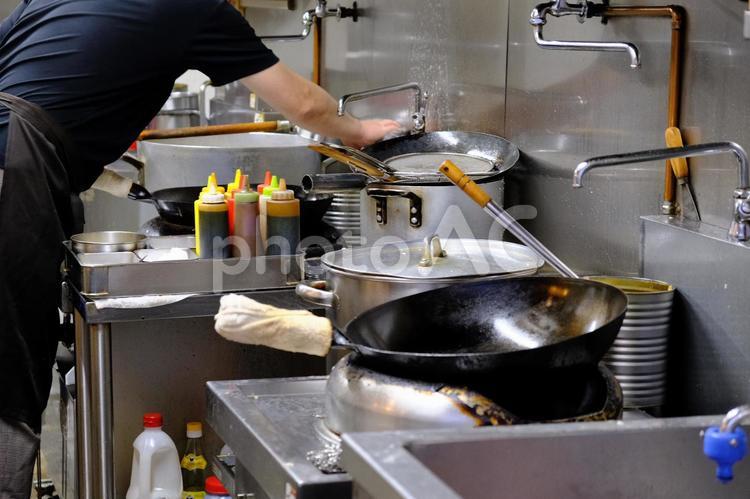 調理場の風景 男性,キッチン,調理場の写真素材