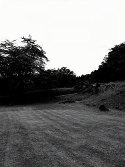 福井県-一乗谷朝倉氏遺跡-白黒 福井県-一乗谷朝倉氏遺跡-白黒 一乗谷,朝倉氏遺跡,中の御殿跡の写真素材