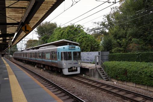井の頭公園駅  町並み,建物,交通の写真素材