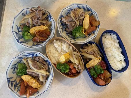 家族の弁当 家族の弁当 弁当,家族,高校生の写真素材