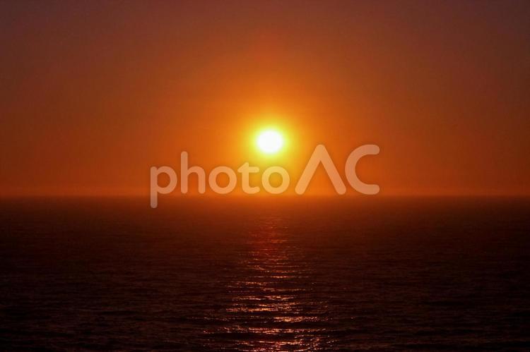 夕暮れと海６ 夕暮れ,空,海の写真素材