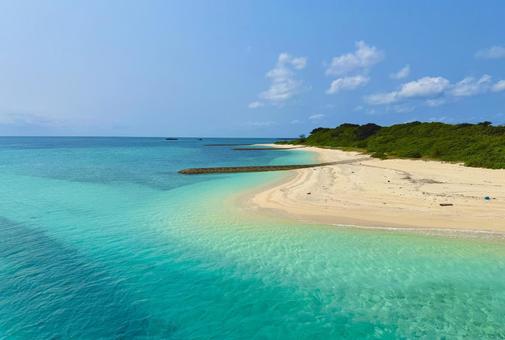 宮古島の綺麗なビーチ 宮古島の綺麗なビーチ ビーチ,バカンス,リゾートの写真素材