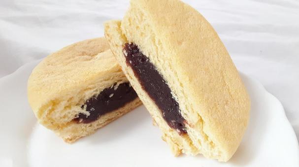 大判型サンドあんぱん・4 菓子パン,食べ物,スイーツの写真素材