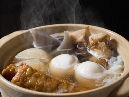 土鍋のおでん おでん,煮込み料理,関東煮の写真素材