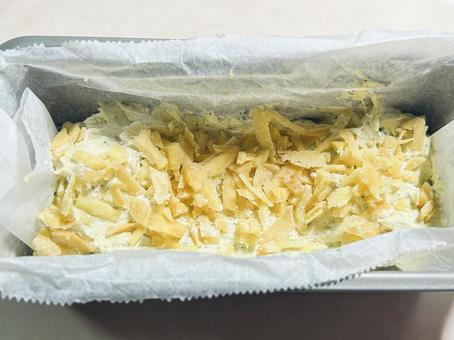 花梨と黒胡麻のパウンドケーキ 花梨,黒胡麻,パウンドケーキの写真素材