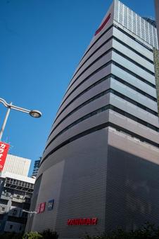 茶屋町のビル 茶屋町,梅田,ビルの写真素材