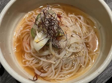 冷麺 冷麺の写真