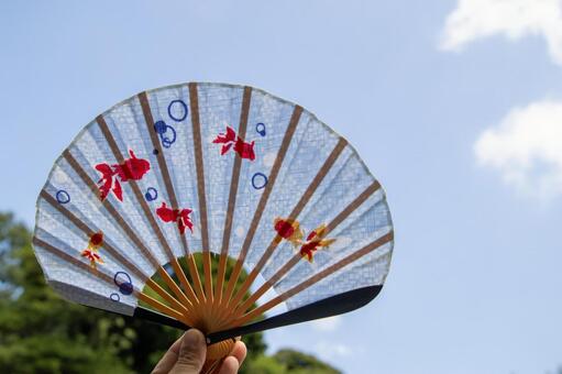 扇子と青空 扇子,青空,空の写真素材