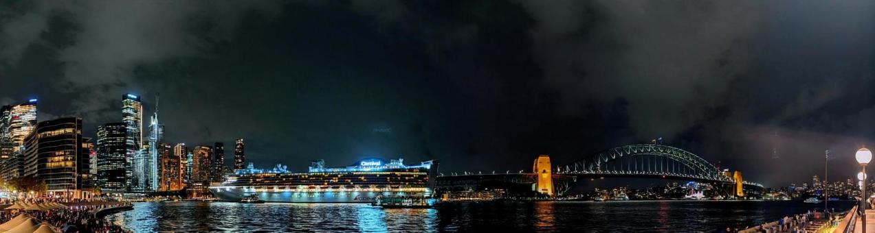 シドニーの夜景 シドニーの夜景 夜景,パノラマ,フェリーの写真素材