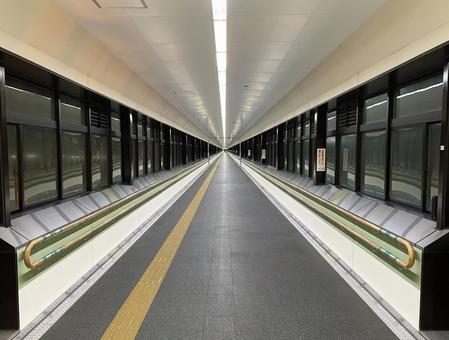 柏山跨線人道橋(札幌市)南側04 夜 柏山跨線人道橋(札幌市)南側04 夜 柏山跨線人道橋,跨線橋,札幌の写真素材