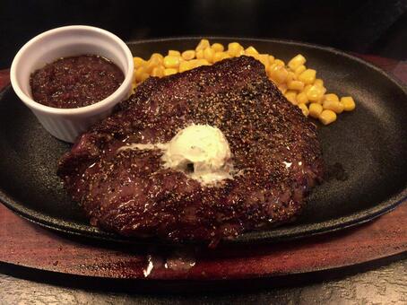 鉄板ステーキ 鉄板ステーキ,ステーキ,鉄板の写真素材