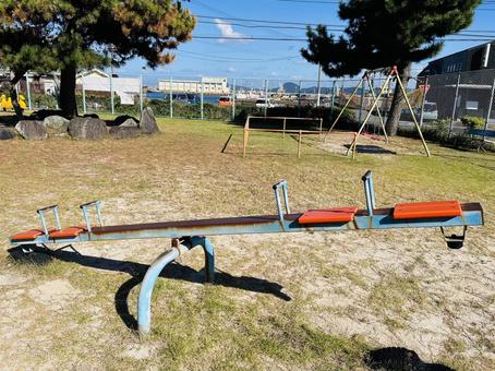 シーソー 遊具,公園,遊ぶの写真素材