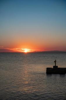 生地海岸の夕日 生地海岸の夕日 生地海岸,海,夕焼けの写真素材