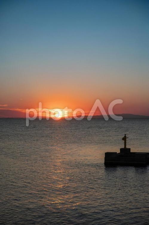 生地海岸の夕日 生地海岸の夕日 生地海岸,海,夕焼けの写真素材
