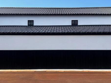 王紋酒造の白壁 白壁,王紋,酒蔵の写真素材