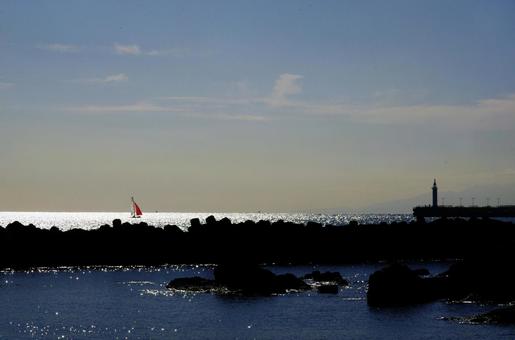 七里ヶ浜で 七里ヶ浜,海,海辺の写真素材