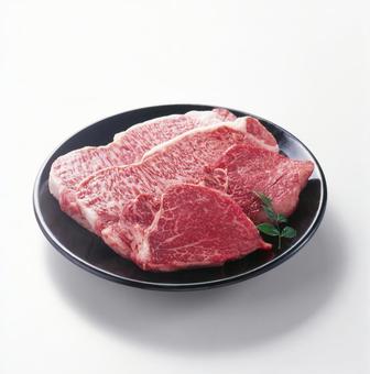 牛肉ステーキ用 白背景 牛肉ステーキ用 白背景の写真
