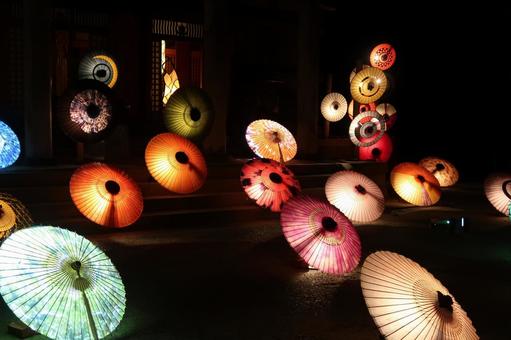 大山の大献灯　和傘灯り　和傘　大山寺 大山の大献灯,和傘灯り,和傘の写真素材