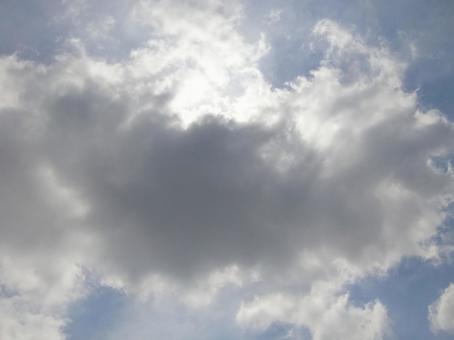 四月の雲-81の写真