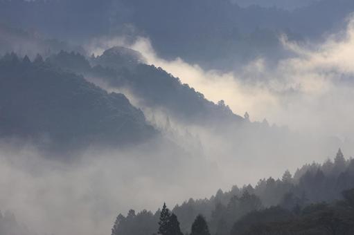 吉野山　朝ガスの写真