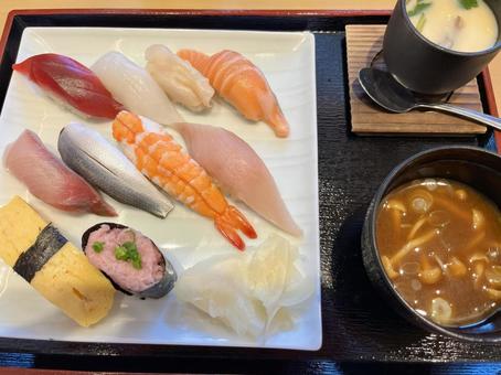 賑やかなお寿司と和食セット 寿司,鮨,和食の写真素材