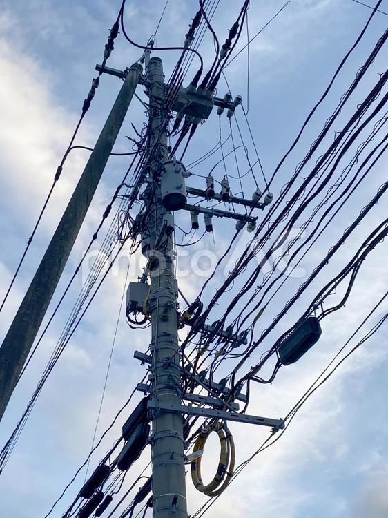 電柱電線7113 電柱,電線,電力の写真素材