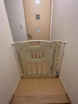 ゲート ゲート ゲート,ベビー,ベビーゲートの写真素材