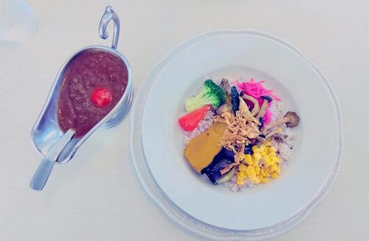 ヘルシーなベジタブルカレー ヘルシーなベジタブルカレーの写真