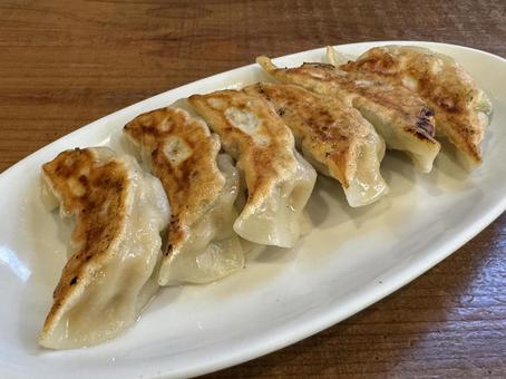 焼き餃子 ぎょうざ,ギョウザ,餃子の写真素材