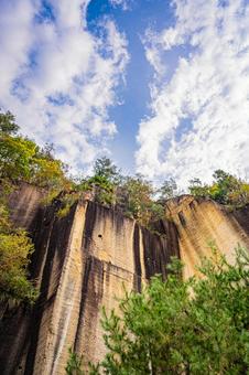 山形県　瓜割石庭公園（石切場）の風景 瓜割石庭公園,瓜割石庭公園（石切場）,石切場の写真素材