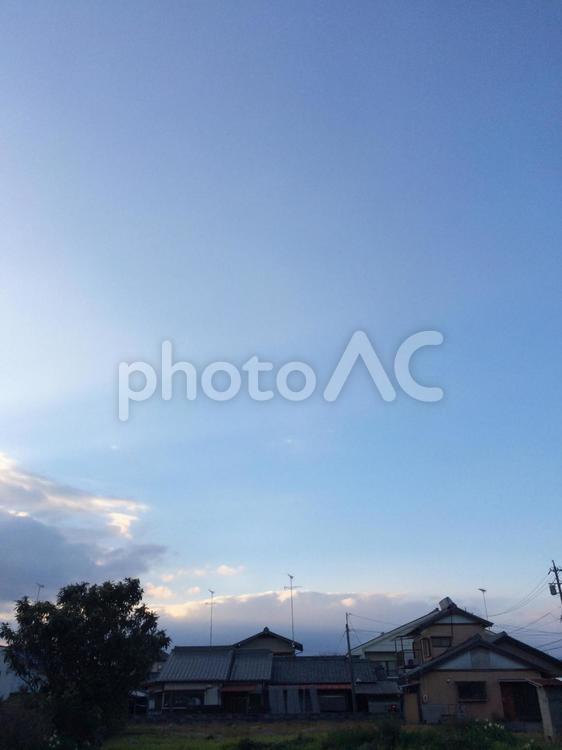 夕暮れの街並み 住宅,光,夕暮れの写真素材