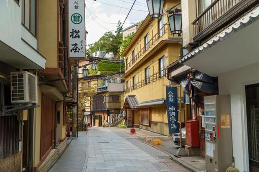 渋温泉の街並み 渋温泉の街並み 渋温泉,レトロ,街並みの写真素材