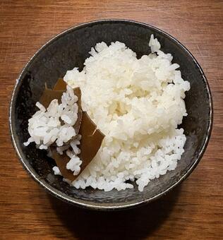 あきたこまち新米昆布炊き上げご飯の茶碗飯 茶碗飯,あきたこまち,新米の写真素材