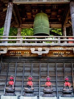 常楽寺のお地蔵様 寺,地蔵,鐘の写真素材