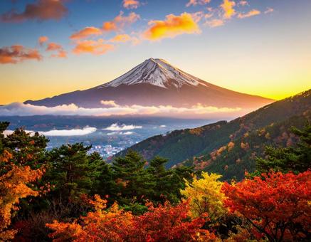 富士山 秋色に染まった景色3 富士山 秋色に染まった景色3の写真