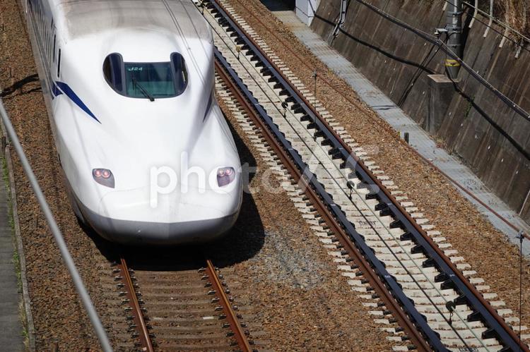 上から見下ろした新幹線 新幹線,鉄道,電車の写真素材