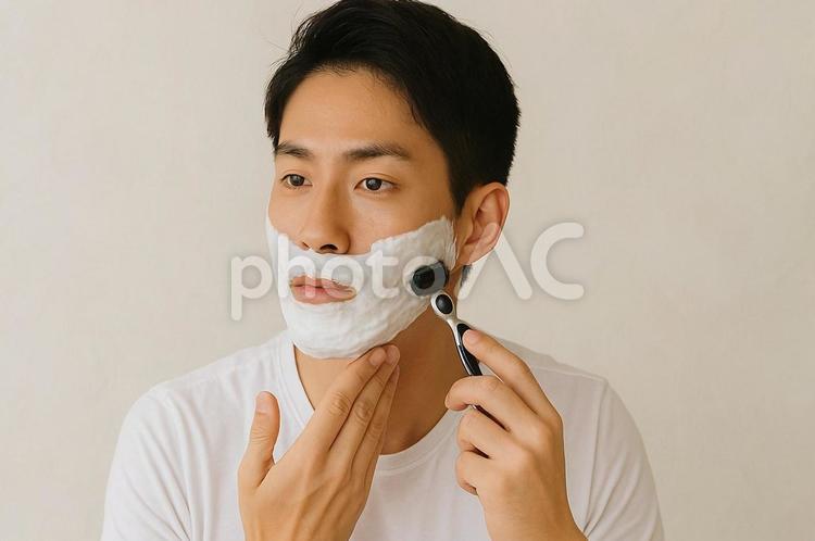 髭剃りをする若い男性・メンズケア・身支度 髭剃り,若い男性,メンズケアの写真素材