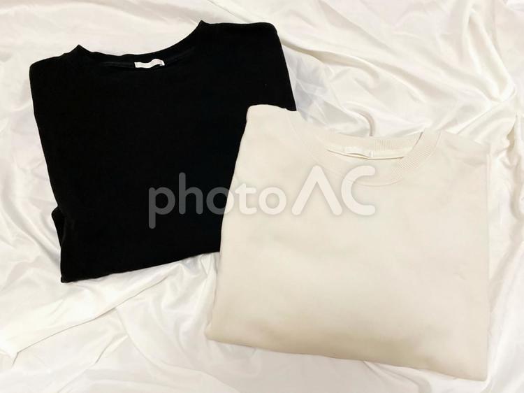 ファッション-白黒スウェット スウェット,スエット,トレーナーの写真素材