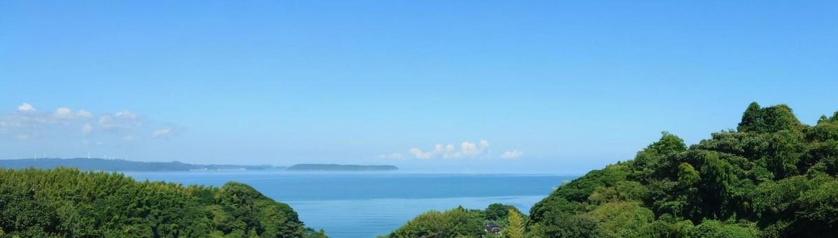 海と山と空の写真
