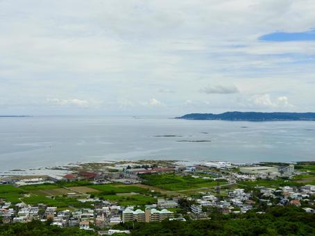 中城城跡から望む中城湾5 中城城跡から望む中城湾5の写真