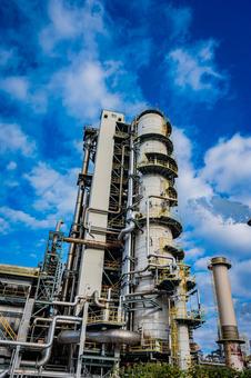 愛媛　工場地帯の青空 工場,愛媛,四国の写真素材