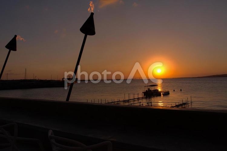 宮古島のゆうぐれ 景色,夕焼け,海の写真素材