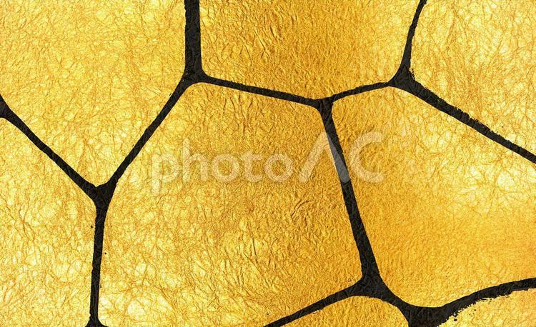 黒和紙に金の模様が描かれた高級感ある背景 和紙,黒,金色の写真素材