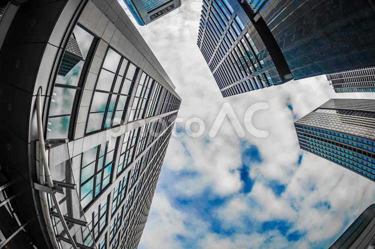 東京都港区・汐留のオフィスビル群と青空 汐留,オフィスビル群,オフィス街の写真素材