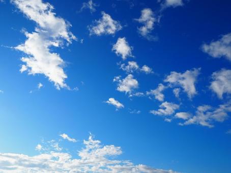 秋の空・青空&ふわふわのわた雲 秋の空・青空&ふわふわのわた雲の写真