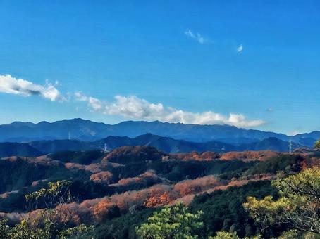 奥多摩秩父方面の山並み 奥多摩秩父方面の山並み 奥多摩,秩父,稜線の写真素材