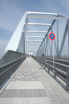 東京ゲートブリッジの歩道 東京ゲートブリッジの歩道 東京ゲートブリッジ,歩道,橋の写真素材