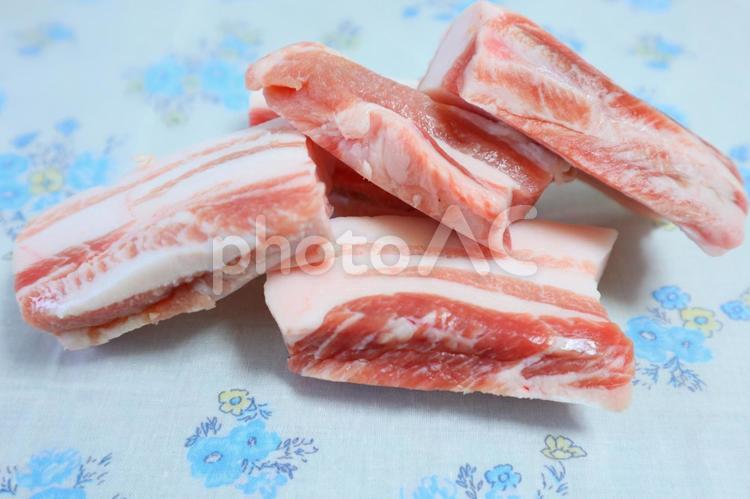 国産豚肉角煮用（バラ） 肉,生肉,食べ物の写真素材